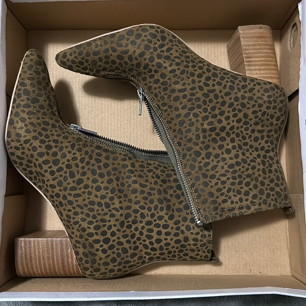 Coconuts by Matisse booties